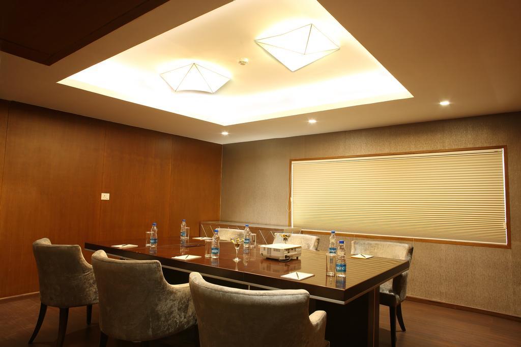 Clarion Hotel President Chennai Business foto